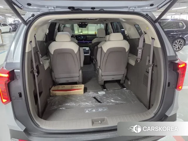 Kia The New Carnival 4th Generation 2025 Серебристо-серый из Кореи, фото 3