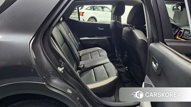 Kia Stonic 2019 Серый из Кореи, фото 3