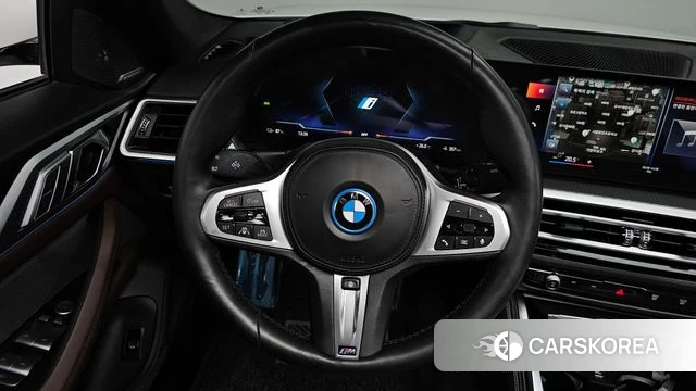 BMW i4 2023 Белый из Кореи, фото 3
