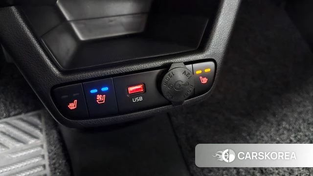 Kia The New Kia Ray EV 2023 Белый из Кореи, фото 3
