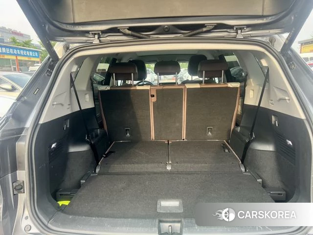 Volkswagen ID.6 X 2021 Серебристо-серый из Китая, фото 3