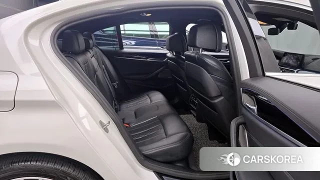 BMW 5 Series (G30) 2020 Белый из Кореи, фото 3