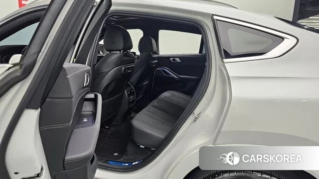 BMW X6 (G06) 2022 Белый из Кореи, фото 3