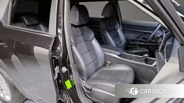 Ssangyong Torres 2023 Черный из Кореи, фото 3