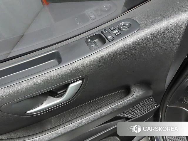Hyundai Staria 2022 Черный из Кореи, фото 3