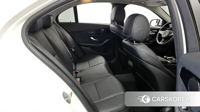 Mercedes-Benz C-Class W205 2018 Белый из Кореи, фото 3