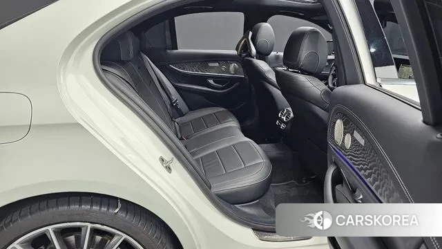 Mercedes-Benz E-Class W213 2021 Белый из Кореи, фото 3