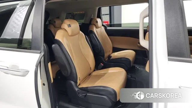 Kia Carnival 4th generation 2023 Белый из Кореи, фото 3