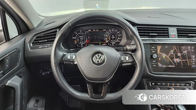Volkswagen Tiguan Allspace 2018 Белый из Кореи, фото 3