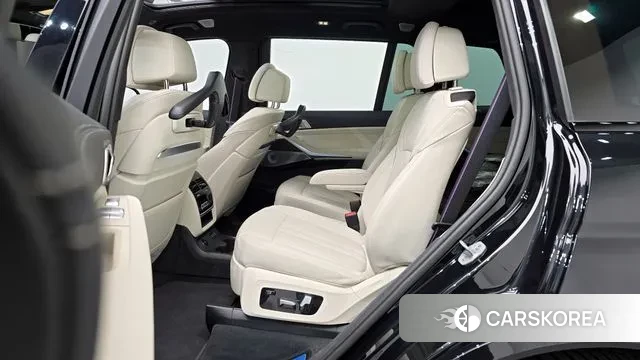 BMW X7 (G07) id 3638790 из Кореи 3