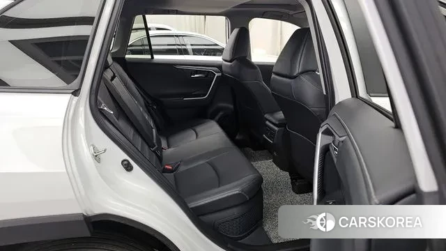 Toyota RAV4 5th Generation 2024 Белый из Кореи, фото 3