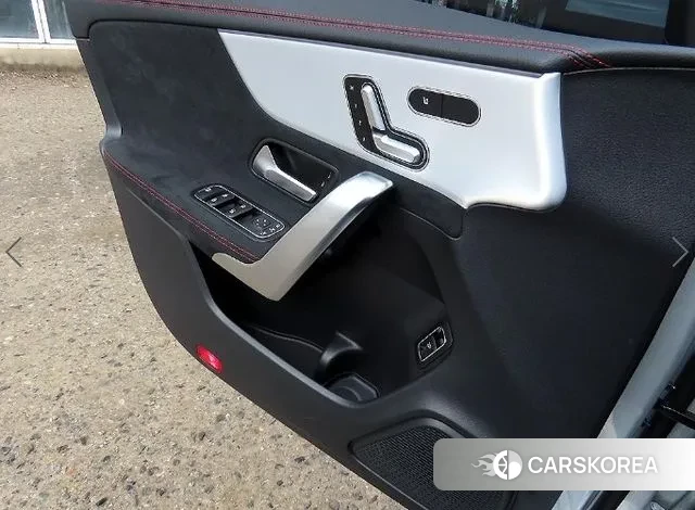 Mercedes-Benz CLA-Class C118 2023 Серебряный из Кореи, фото 3