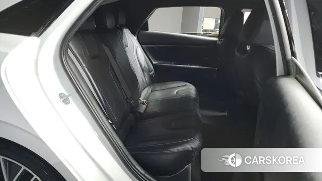 Hyundai Avante (CN7) 2022 Белый из Кореи, фото 3