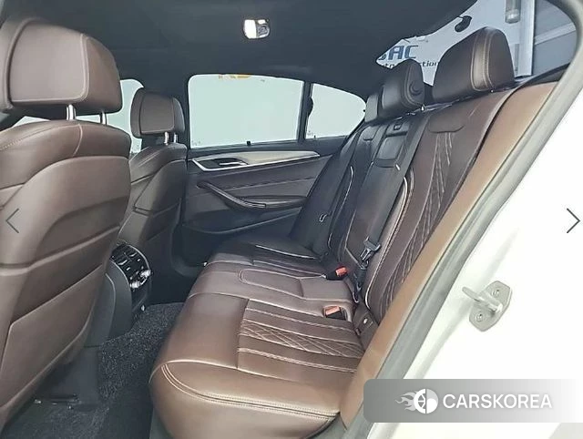 BMW 5 Series (G30) 2019 Белый из Кореи, фото 3