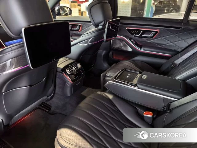 Mercedes-Benz S-class AMG PHEV 2024 Серебристо-серый из Китая, фото 3