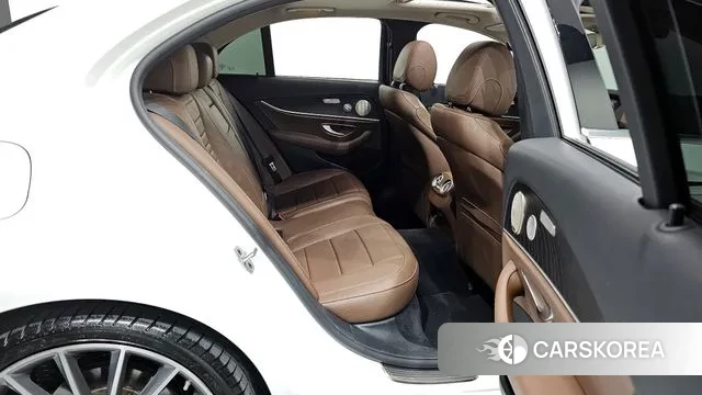 Mercedes-Benz E-Class W213 2020 Белый из Кореи, фото 3