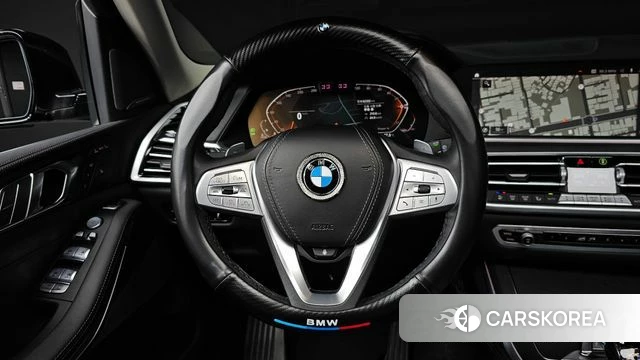BMW X7 (G07) 2022 Черный из Кореи, фото 3