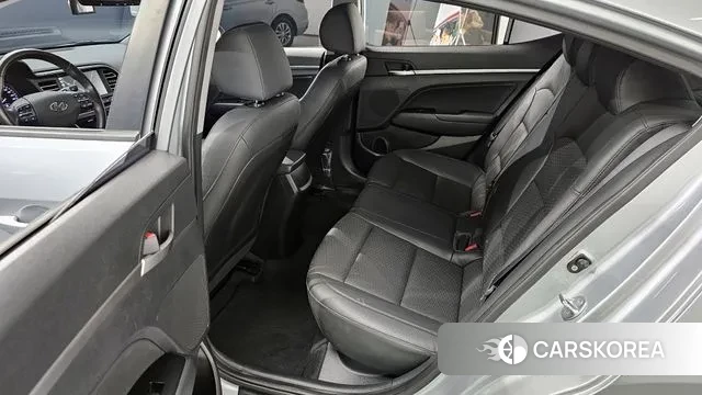 Hyundai The New Avante AD 2019 Серебристо-серый из Кореи, фото 3