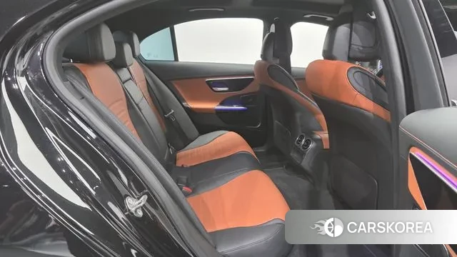 Mercedes-Benz C-Class W206 2023 Черный из Кореи, фото 3