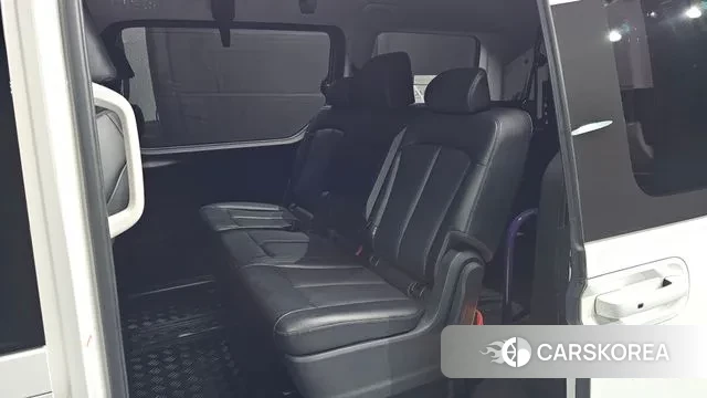 Hyundai Staria 2022 Белый из Кореи, фото 3