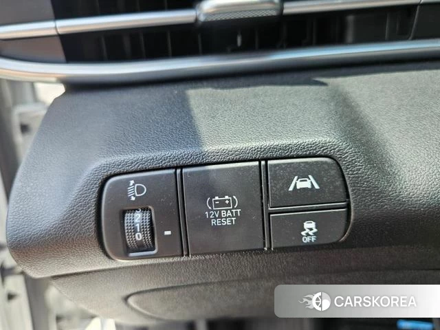 Hyundai Avante Hybrid (CN7) 2022 Белый из Кореи, фото 3