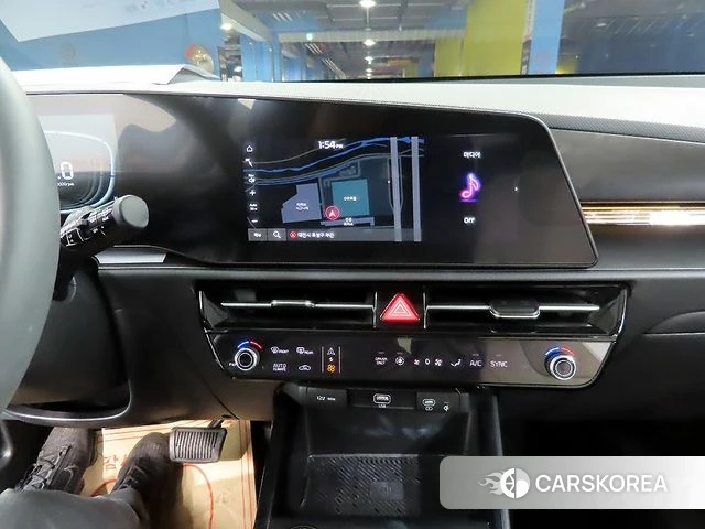 Kia Di Ol Nu Niro 2022 Небесно-голубой из Кореи, фото 3