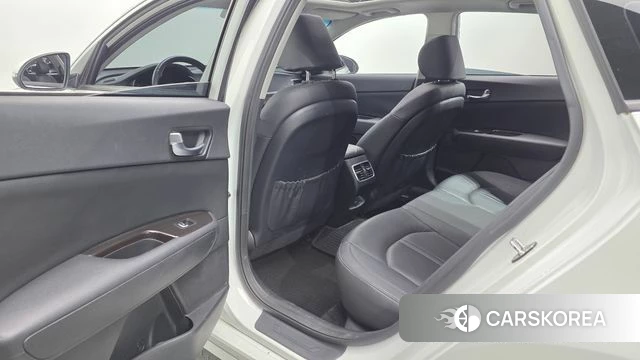 Kia The New K5 2nd generation 2018 Белый из Кореи, фото 3