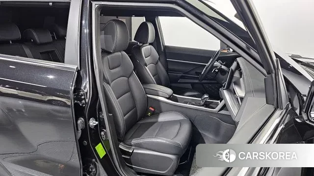 Ssangyong Torres 2023 Черный из Кореи, фото 3