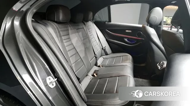 Mercedes-Benz E-Class W213 2021 Серый из Кореи, фото 3