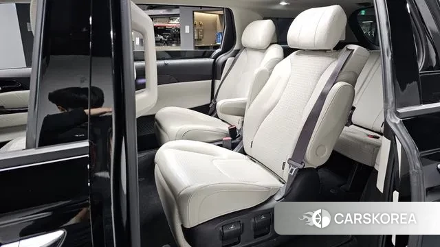 Kia Carnival 4th generation 2023 Черный из Кореи, фото 3