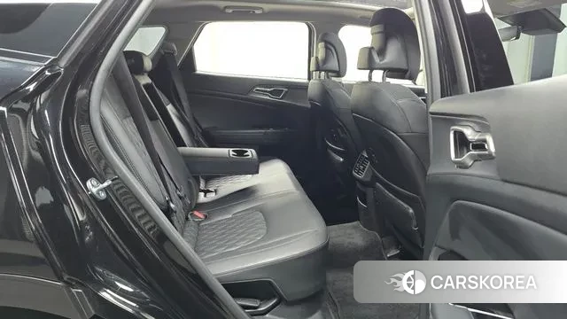 Kia Sportage 5th Generation Hybrid 2023 Черный из Кореи, фото 3