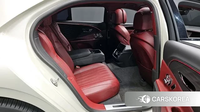 Bentley Flying Spur 3rd Generation 2022 Жемчужный цвет из Кореи, фото 3
