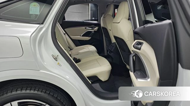 Audi Q5 (80A) 2025 Белый из Кореи, фото 3
