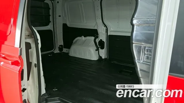 Hyundai Staria 2021 Красный из Кореи, фото 3