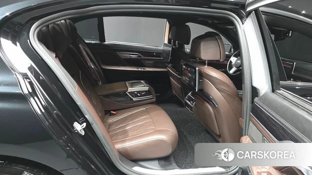 BMW 7 Series (G11) 2019 Черный из Кореи, фото 3