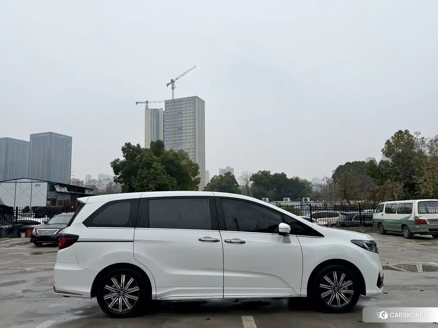 Honda Odyssey 2023 Белый из Китая, фото 3