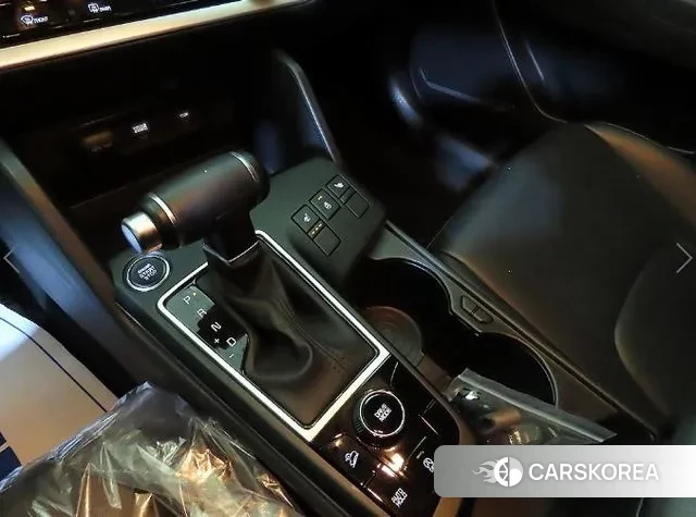 Kia Sportage 5th Generation 2023 Серебристо-серый из Кореи, фото 3