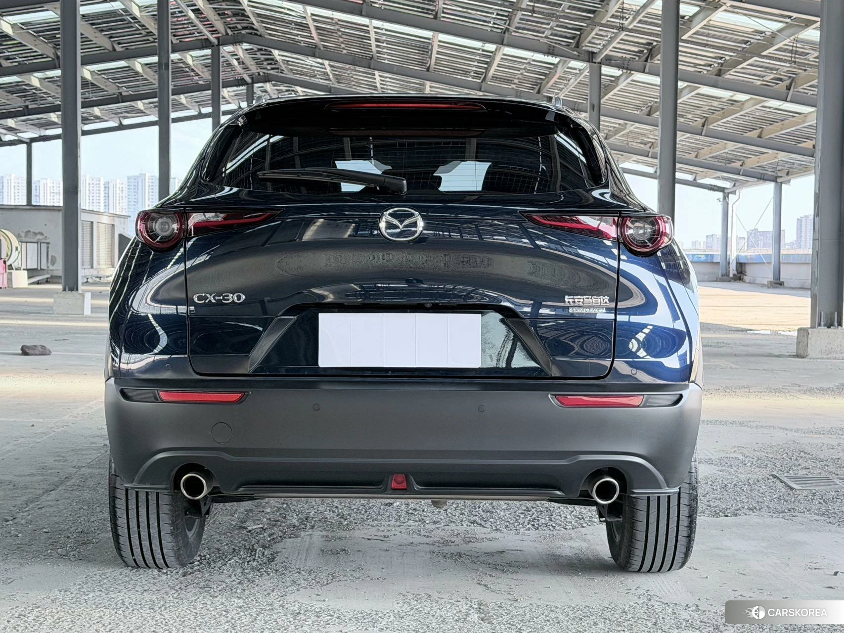Mazda CX-30 2024 Темно-серый из Китая, фото 3