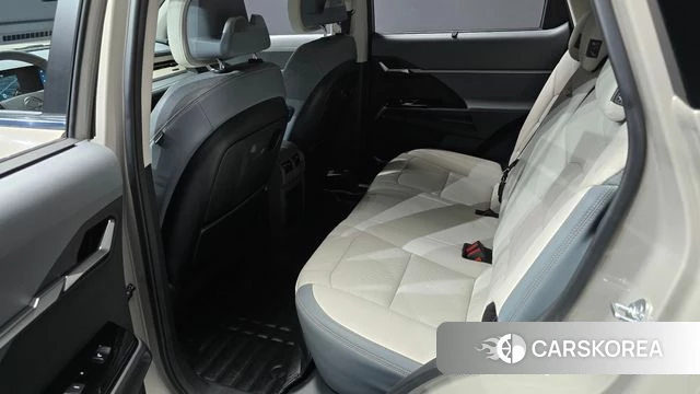 Ssangyong Torres EVX 2024 Коричневый из Кореи, фото 3