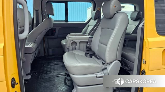 Hyundai The New Grand Starex 2021 Желтый из Кореи, фото 3