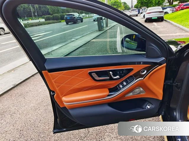 Mercedes-Benz Maybach S-class 2021 Черный из Китая, фото 3