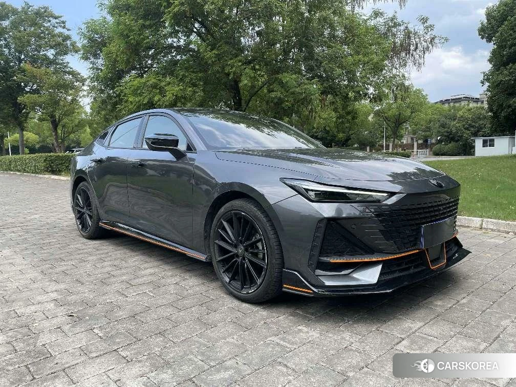 Chang'an UNI-V 2023 Темно-серый из Китая, фото 3