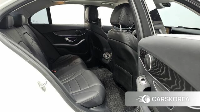Mercedes-Benz C-Class W205 2019 Белый из Кореи, фото 3
