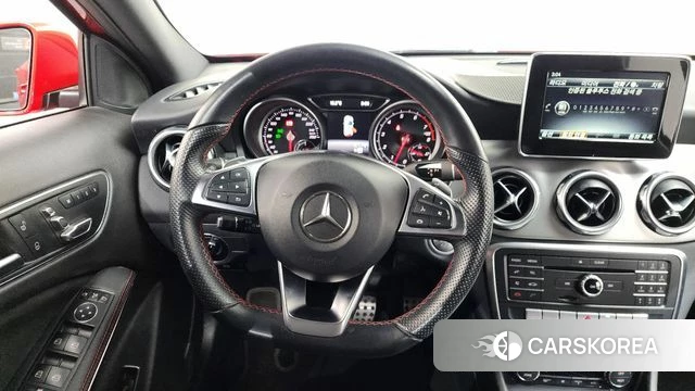 Mercedes-Benz GLA-Class X156 2019 Красный из Кореи, фото 3