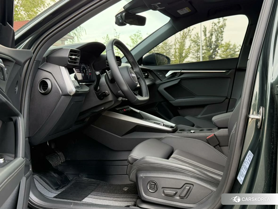 Audi A3 2023 Другой из Китая, фото 3