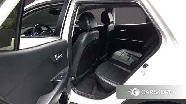 Kia Stonic 2020 Белый из Кореи, фото 3