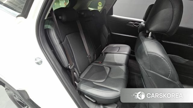 Kia Sportage 5th Generation 2022 Белый из Кореи, фото 3
