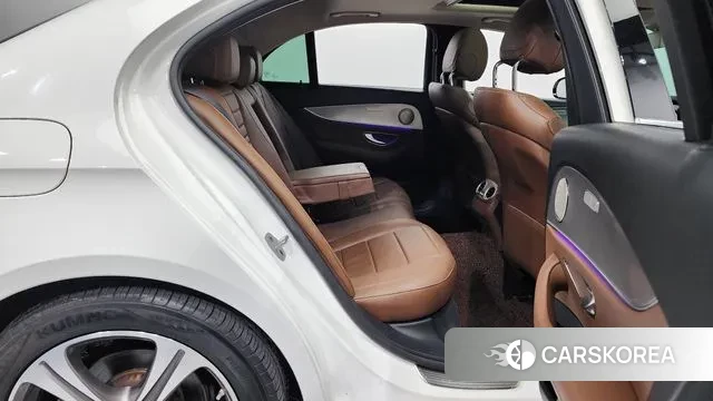 Mercedes-Benz E-Class W213 2018 Белый из Кореи, фото 3