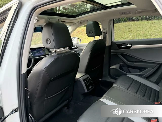 Volkswagen Sagitar 2022 Белый из Китая, фото 3