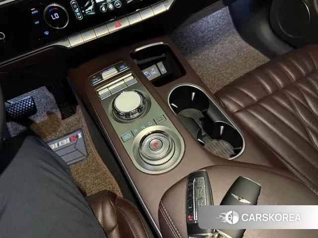 Genesis GV70 2021 Белый из Кореи, фото 3